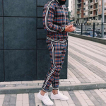 Uus Gentleman Plaid Meeste Spordidressi Komplektid Vabaaja lukuga jakk mantel Spordi&uuml;likond Kvaliteetne 3D Prinditud Mood 2-osalised meeste riided M