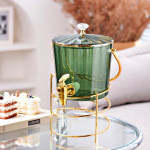 J&auml;&auml;&auml;mbriga k&uuml;lm veekeetja kraaniga K&uuml;lma joogi &auml;mber Kodumajapidamises kasutatava k&uuml;lma veekeetja J&auml;&auml;veinivaat raudraamiga One Size roheline