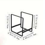 K&ouml;&ouml;gin&otilde;ude riiulid N&otilde;uderesti t&uuml;hjendusn&otilde;urestid Majapidamisn&otilde;ud, potid ja pannid, lauan&otilde;ude paigutus ja hoiurest must