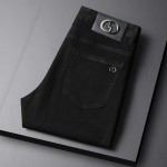 Kvaliteetsed Chiamani Pure Black Jeans Meeste kitsad liibuvad v&auml;ikesed sirged s&uuml;gis- ja talvised paksud Euroopa Station Tide br&auml;ndi p&uuml;ksid 28 must