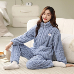 Women's Plus Size Coral Fleece Flannel Pajamas - Thickened Velvet for Autumn & Winter, Middle-Aged Mother Homewear 5XL (225-235 lbs)