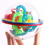 3D lab&uuml;rint, lab&uuml;rint, maagiline intellekti pall, laste intelligentsusm&auml;nguasi