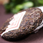 Yunnan Pu'er teekook Tee Toortee kook v&auml;ike kook Yiwushan Pu'er tee 100g 100g
