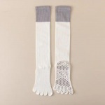 Naiste Viie varbaga Pilatese jooga sokid Professionaalsed silikoonist libisemisvastased Fitness Spordisokid &Uuml;hev&auml;rvilised Puuvillased P&otilde;lvasokid Sukad One size