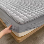 Waterproof Quilted Mattress Cover Solid Color Mattress Protector Cover for Bedroom Anti-bacterial Bed Cover no pillowcase 140x200x30cm