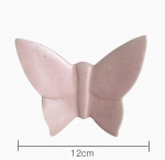 Loov keraamiline seinale riputatav taldrik &ndash; dekoratiivne taldrikukunst restorani v&otilde;i kodu jaoks Butterfly Pink