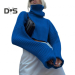 Naiste kampsun, k&otilde;rge kaelusega laienev pikkade varrukatega l&uuml;hikesed kudumistopid, &uuml;hev&auml;rvilised avarad soonikud vabaaja kudumid M valge