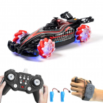 Kaugjuhtimispuldiga trikiauto, 360 kraadi p&ouml;&ouml;rlev pihustiga triiv maastikus&otilde;iduk koos tulede heliga, 3 akut 2 Battery punane