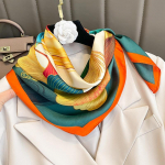 Luksuslik br&auml;ndi ruudukujuline siidist sall naiste juuksepael Disainiga tr&uuml;kitud v&auml;ikesed satiinr&auml;tikud Foulard kaelar&auml;tid naiste peapaelad Bandana