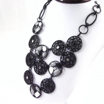 NOA [G5932] &ndash; disainerkaelakee 'Carmen' hall must hall