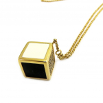 Altesse [L5355] - Collier Plaqu&eacute; or 'Calypso' noir blanc must