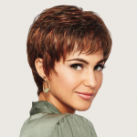 Naiste mood loomulik v&auml;limusega l&uuml;hike laineline parukas, esipitsiga s&uuml;nteetiline kohev parukas igap&auml;evaeluks mitmev&auml;rviline