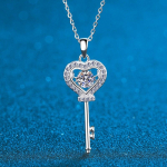 Moissanite kaelakee naistele Love Heart Key Ripats 0,5 kanti Sterling Silver Lab Diamond kaelakeed Gra sertifikaadiga 45cm