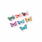4/10 tk 3D Butterfly kahepoolne kleepuv seinakleebis Kodutoa LED-valgusega helendav kleebis K&uuml;lmkapi kaunistused 4pcs