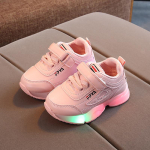 LED-tennised Laps Valgustavad Kingad Kevad S&uuml;gis Uus Poiss Spordijalats T&uuml;druk Vabaajajalatsid Valgustatud Lastejalatsid Laste Tennised Tenis 22-insole13.5cm valge