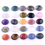 Naturaalne kristall-uimakivi 20 mm ovaalne massaažikivi &ndash; kuue tk komplekt