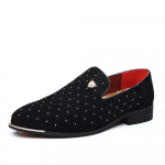 Meeste elegantsed kingad Neetidega Peokingad Luksuslikud pulmakingad meestele Suede Nahast &Auml;ri-vabaaja kingad Slip-on Loafers Zapatos202 38 must
