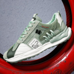 Uued hingavad vabaaja spordijalatsid Meeste tossud Briti stiilis k&otilde;nnijalatsid meestele Moodne platvorm jooksutossud Street Style 39 roheline/hall v&auml;rv