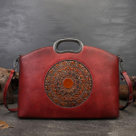 Totem Embossing Naiste k&auml;ekotid Vintage Disain Ehtsast nahast &Otilde;lakotid Br&auml;ndi Mood Crossbody Messenger Bag 36*26*9cm punane