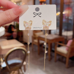 2023 Mood, elegantsed ja v&otilde;luvad t&uuml;drukute liblikk&otilde;rvar&otilde;ngad V&auml;rsked liblikad, pikad tutiga k&otilde;rvar&otilde;ngad, naiste mood, populaarsed k&otilde;rge disainiga k&otilde;rvar&otilde;ngad