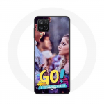 Samsung Galaxy A12 &uuml;mbris Chase Your Dreams M&iacute;a C&aacute;ceres ja &Aacute;lvaro Paz Series
