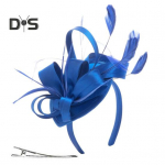 Fascinatorsi m&uuml;ts peapaela klambritega, sulgedega kaunistatud peakattega tee&otilde;htu pulmade Halloweeni t&uuml;drukute esinemism&uuml;ts roheline