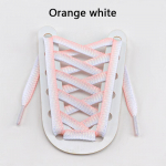 Lamedad kingapaelad tossudele Metallilised l&auml;ikivad h&otilde;bedased kingapaelad, v&auml;rvilised heledast siidist kingapaelad, s&auml;delevad naiste kingapaelad 120cm