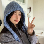 K&auml;sitsi valmistatud villast kootud balaklava naistele, suure l&otilde;ikega, soojad k&otilde;rvaklapid - Korea stiilis s&uuml;giseks/talveks M (56-58cm)