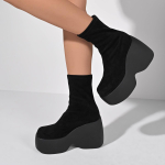 Dropshipping2024 Punk stiilis platvormiga kiilkontsaga k&otilde;rged saapad, suurused 40-43, Euroopa ja Ameerika mood naiste kingad. 37