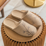 Hiina stiilis linased sussid: Libisemiskindlad sisesandaalid paaridele - Idealsed kevadeks ja suveks 42-43