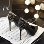 &Otilde;htukleit k&otilde;rged kontsad naiselikkus 2025 uus prantsuse veekindel laud pruudikingad pulmakleidid v&auml;simata jalad peamine pulmakleit 34 must