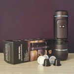 Kaasaskantav mini-espressomasin, 12V/24V autokohvimasin koos isesoojendusega, &uuml;hildub NS kaunade ja jahvatatud kohviga must