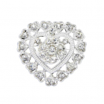 Rinnan&otilde;el, l&auml;ikiv roostevastane naiste lilledega s&uuml;da kivist prossin&otilde;el pulmadeks