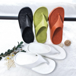 Naiste Caual Beach Flip Flops 4 v&auml;rvi sandaalid naiste suvemassaaži kingad 43-44 valge