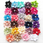 100 tk Upicki satiinist paeladest lillede vibud Appliques Craft DIY pulmadekoratsiooniga 100PCS mitmev&auml;rviline