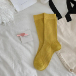 &Uuml;hev&auml;rvilised sokid Naiste vabaaja puuvillased hingavad Harajuku t&auml;navar&otilde;ivad spordisokid Jaapani mood koolit&uuml;drukud mustad valged sokid valge