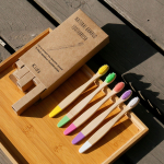 Uus orgaaniline laste bambusest hambahari k&uuml;mne v&auml;rviga, pehmest kiust harjastega, biolaguneva k&auml;epidemega keskkonnas&otilde;bralikud laste hambaharjad 5 pcs