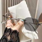 Teemantl&otilde;ikelised fotokroomsed l&uuml;hin&auml;gelikkusprillid naistele Maagilised v&auml;rvimuutused l&auml;hedal n&auml;gemise prillid V&auml;listingimustes kasutatavad optilised prillid kuni -4.0 -2.0