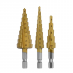 3-osaline meeterm&otilde;&otilde;dustik kuusnurkne pagoodi astmeline puurikomplekt &ndash; metallist stantsimist&ouml;&ouml;riist puurimist&ouml;&ouml;deks puurimiskotiga.