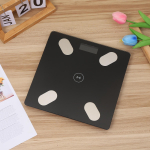 OKOK Bluetoothi ​​keharasva ja tervise kaal: 26 cm elektrooniline kaal koduseks kasutamiseks ja kinkimiseks 26X26cm (battery model) must