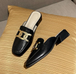 Luksuslikud metallketiga muulad Naiste sussid Laisad slip-on kingad Daamide madala paksuse kontsaga klipid Ruudukujulise kattega varba sandaalid Femme Babouche 4.5 must