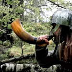 Medieval VIKING WAR HORN battle trumpet Hand Engraved Blow Horn 16 Inches Gift natural Horn Bugle Hunting Tool Gift Decor M