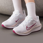 Nike Naiste WMNS Quest 6 Jooksukingad US 8