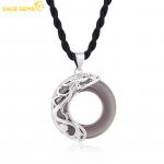 SACE GEMS Vasesulamist obsidiaanist neutraalse ripatsiga kaelakee Moekingitus Nii mehed kui naised v&otilde;ivad seda kanda hall