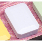 Valge lillemustriga kontaktl&auml;&auml;tsede &uuml;mbris, naissoost v&auml;ike, lihtne kaasaskantav v&auml;rviline kontaktl&auml;&auml;tsede konteineri karbi hoiukarp