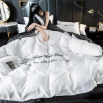 Tikitud tekikate voodilina padjap&uuml;&uuml;r Kahepoolne j&auml;&auml;siidist neljaosaline komplekt pestud siidist voodipesu 180cm