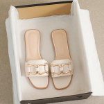 mood Uued Suvised Naiste Sussid Nahast Ruudukujulise Varbaga Naiste Korterid Pl&auml;tud Disainer Naiste Sandaalid Naiste Kingad Luksuslikud Sandaalid 35