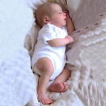 Realistlikud Reborn Nukud Darren - 18-tolline Elutruu Magav Poissbeebi, mis N&auml;eb V&auml;lja Nagu P&auml;ris Pehme Riidest Keha Uusbeebi Nukud Poseeritavad Adva Cloth Body Doll