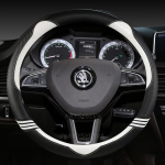 S&uuml;sinikkiud+nahast auto roolikate libisemisvastane Skoda Fabia jaoks 1 2 3 I II III Auto salong Pink D Shape