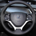 Isemeisterdamine K&auml;sit&ouml;&ouml;na &otilde;mmeldav Roolikate Must Mikrokiudnahast Auto Roolikate Honda Civic Civic 9 2012-2015 jaoks Red Blue Thread